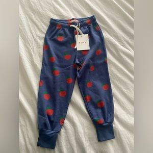 size 6 tinycottons apple sweatpants (navy/deep red)
